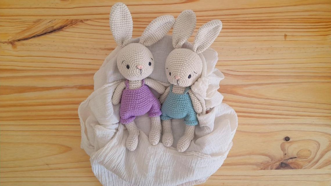 La importancia de los muñecos de apego para tu bebé Caras