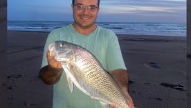 Dos balnearios que los separa un río, pero los une la buena pesca