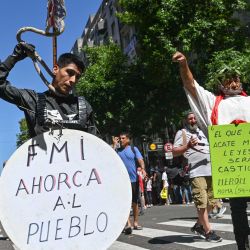 Columnas de manifestantes pertenecientes a las dos CTA, a la Unidad Piquetera (UP), la UTEP, la Corriente Clasista y Combativa (CCC) y el Movimiento Evita, se movilizan a lo largo de la avenida Rivadavia hacia Plaza Congreso sobre avenida de Mayo y se concentran a lo largo de la avenida Rivadavia -entre la calle Paraná y la avenida Callao-, con cortes parciales para el tránsito vehicular, en el marco del paro y movilización convocado por la CGT. | Foto:Télam/Victoria Gesualdi