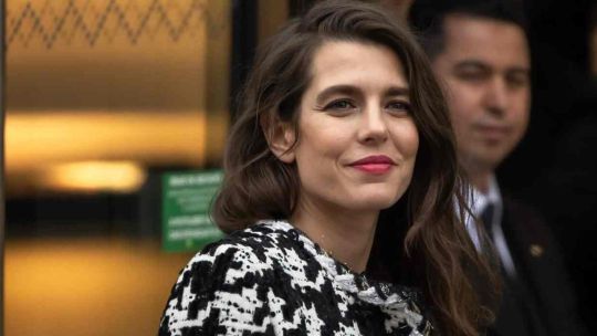 Belleza old money: Charlotte Casiraghi luce el corte de pelo perfecto para el 2025 que queda bien a los 20 y a los 60
