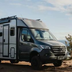 Winnebago Ekko B+, una autocaravana basada en la Mercedes-Benz Sprinter.