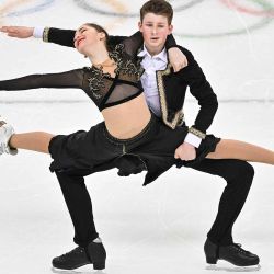 Los ucranianos Sofiia Rekunova y Denys Fediankin compiten en patinaje artístico sobre hielo y danza libre durante los Juegos Olímpicos de la Juventud de Invierno de Gangwon. Foto de Jung Yeon-je / AFP | Foto:AFP