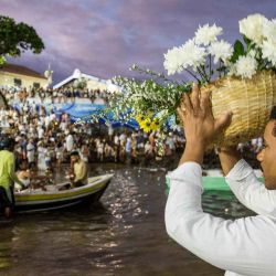 Los fieles rinden homenaje a Iemanja, la Diosa del Mar de la religión afrobrasileña Candomblé y Umbanda, en la playa del barrio Rio Vermelho en Salvador, Bahía, Brasil. Foto de Antonello VENERI / AFP | Foto:AFP