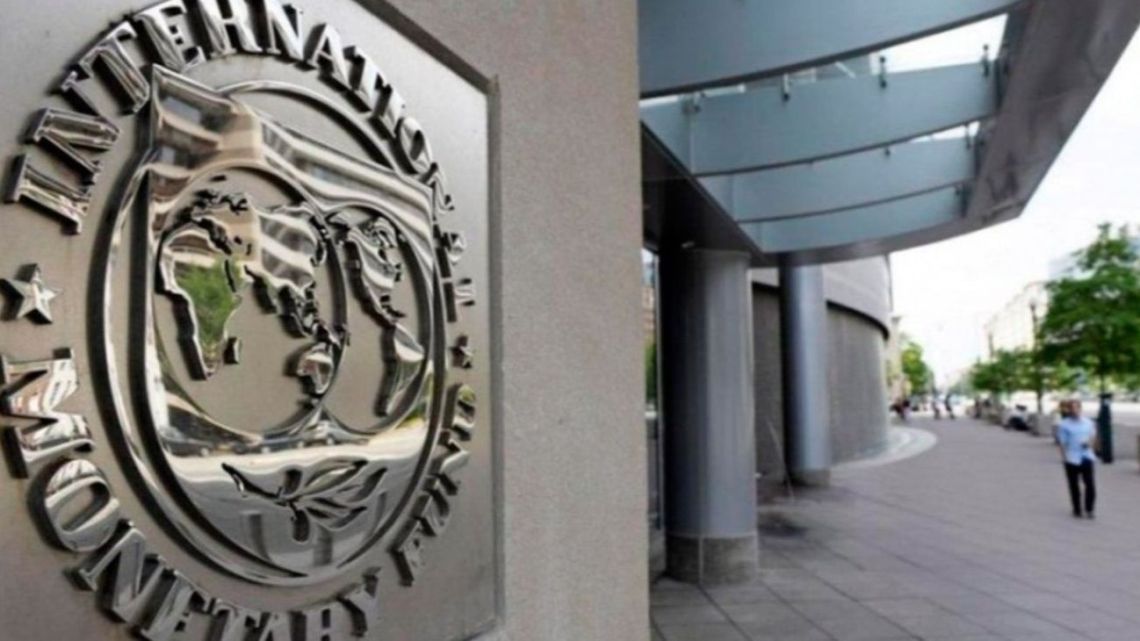 El FMI aprobó la octava revisión del acuerdo y el Gobierno espera un desembolso de U$S800 millones