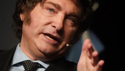 El gobierno empieza a perder aprobación pero conserva su núcleo duro. La prédica sobre subsidios y recortes polariza a la sociedad. 