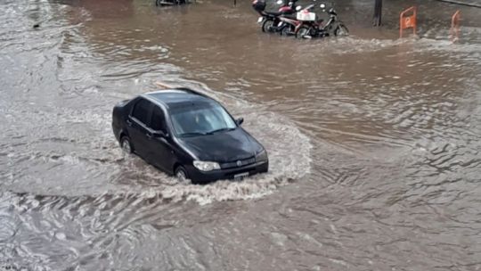 Villa Dolores: intenso retorno de las lluvias provocó inundaciones en la localidad