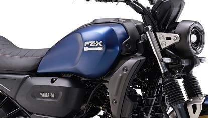 Disponible en los colores negro, naranja y azul, la nueva moto ya se ofrece en la red de concesionarios oficiales Yamaha de todo el país.
