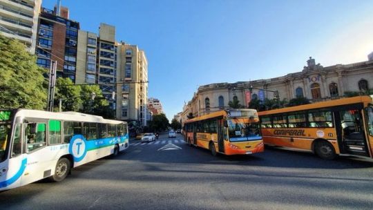 Primer amparo judicial a la eliminación del subsidio al transporte urbano e interurbano en el interior