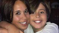 Alejandra Romero y su hijo