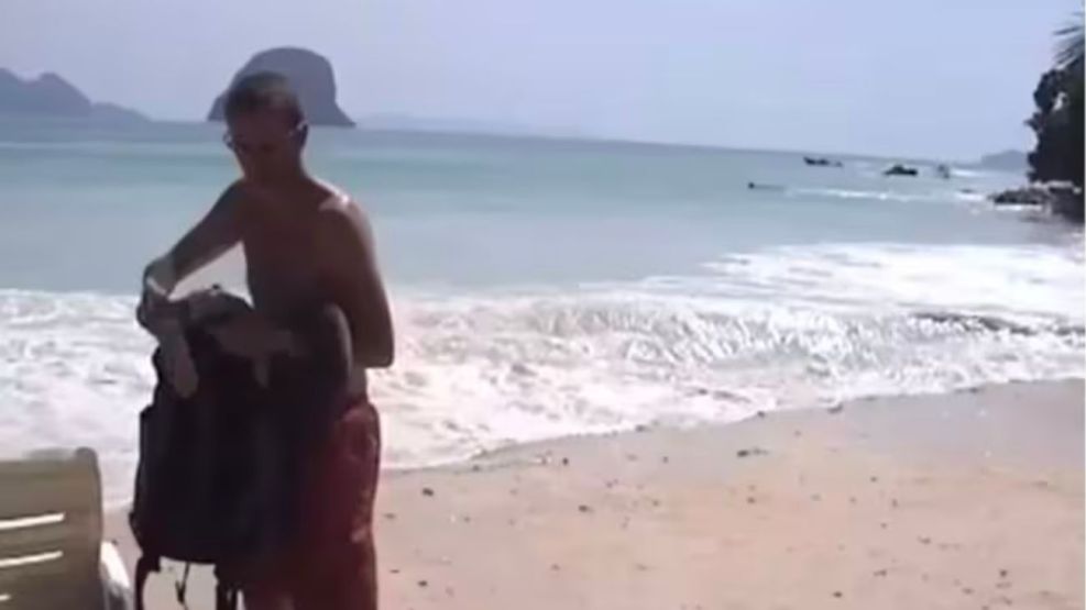 Un hombre descubrió que filmó las primeras olas un devastador tsunami en Tailandia en 2004