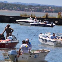 El torneo se desarrolló entre en aguas del arroyo Itaembé, en inmediaciones a Posadas, en el límite de los dos puntos de este curso con el río Paraná.