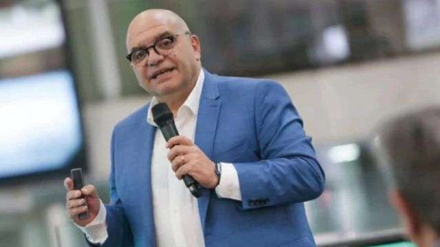 Salvador Di Stefano, economista