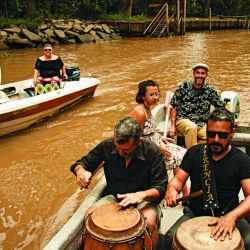La cooperativa Origen Delta propone un recorrido en kayak para visitar a los productores de la zona y conocer la historia y naturaleza de las islas.