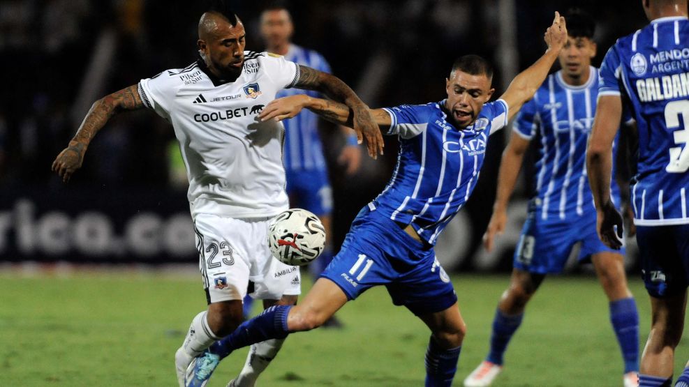 Godoy Cruz perdió con Colo Colo en Mendoza, en el debut en la Libertadores.
