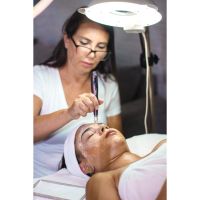 Descubre como Emporio Lady Bio está cambiando el paradigma de la belleza con la Dra. Andrea Schill