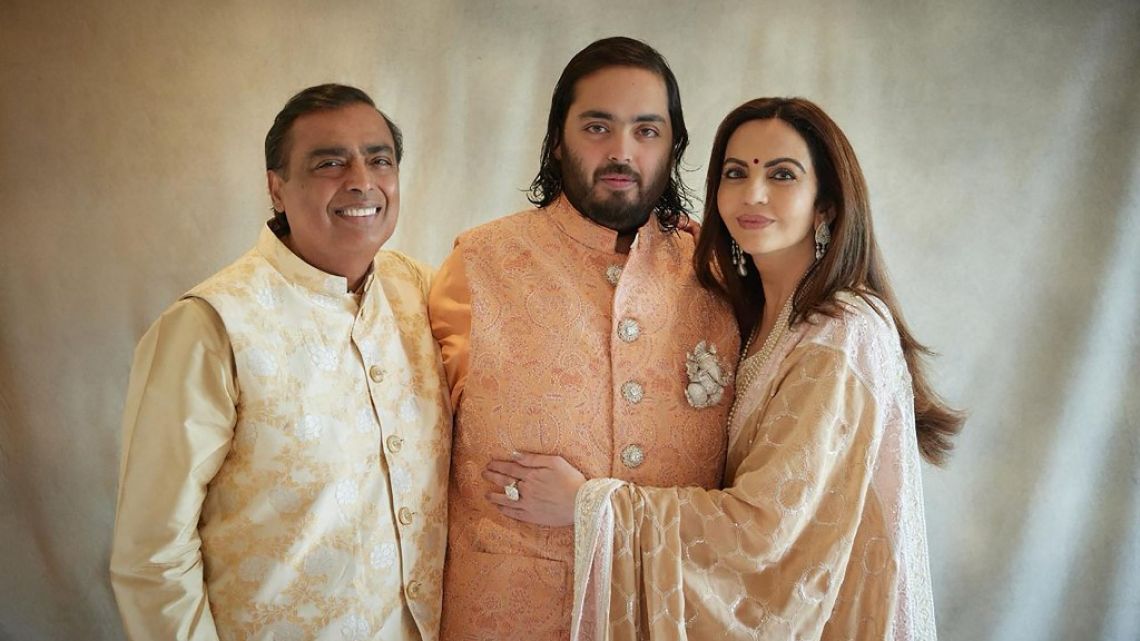 The ‘king of the caste’ of India organized a wedding for his son with a Rihanna show