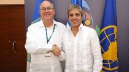 Luis Caputo y el presidente del BID, Ilan Goldfajn