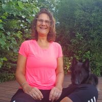 Gabriela Vilá: ¿Qué es el Grounding y cómo puede ayudarnos a equilibrar nuestras energías?