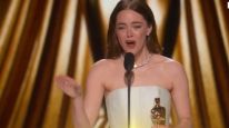 Emma Stone en los Oscars 2024 