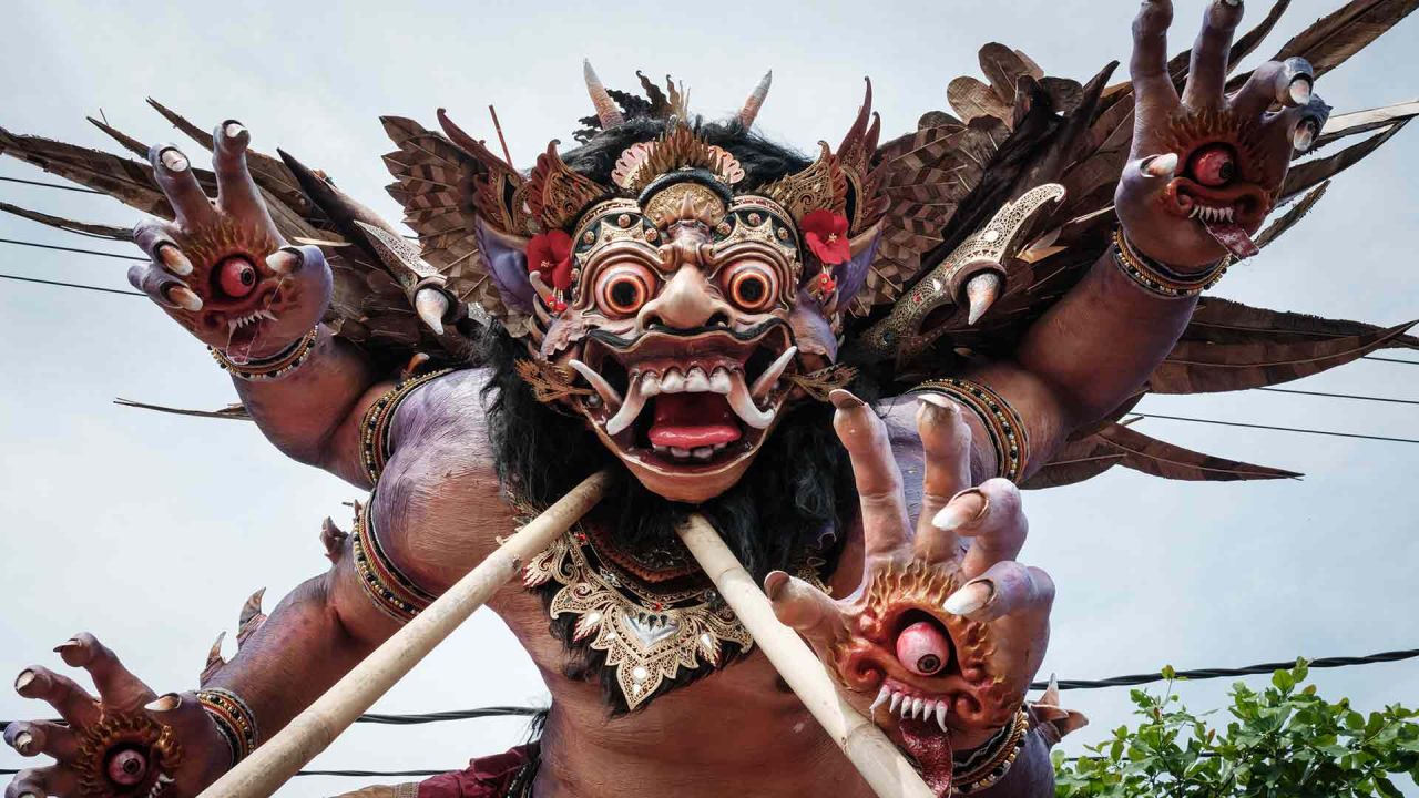 Ogoh-ogoh, una estatua que simboliza un espíritu maligno que desfiló antes de Nyepi, el Día del Silencio que marca el Año Nuevo en el calendario hindú balinés. Foto de Yasuyoshi CHIBA/AFP | Foto:AFP