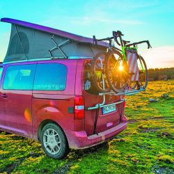  Las casas rodantes de arrastre con doble eje ofrecen una mayor estabilidad en viaje, pero menos maniobrabilidad en los campings.