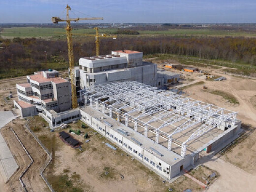 Cómo es y para qué servirá el RA-10, el Reactor Nuclear Argentino Multipropósito | Perfil
