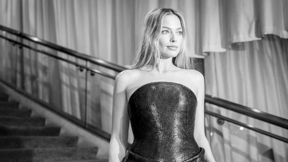 Margot Robbie attends the 96th annual Academy Awards on March 10, 2024 in Hollywood, California. 