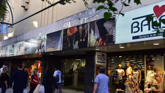 “Tasas de interés por las nubes”: según Fedecom, las ventas minoristas cayeron 8,2% en octubre