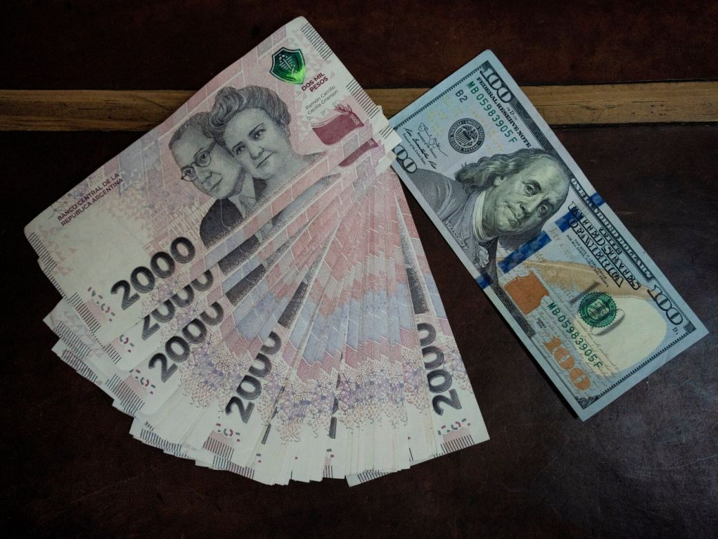 Los argentinos se pasan del dólar al bitcoin para enfrentar la inflación |  Perfil