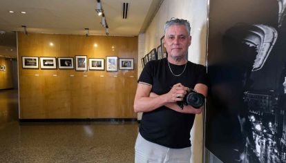 Fotógrafo y amante de Buenos Aires, es el nuevo director de la Fotogalería del San Martín. Muestra sobre la ciudad.
