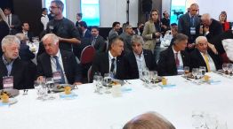 Luis Caputo con miembros del CICyP