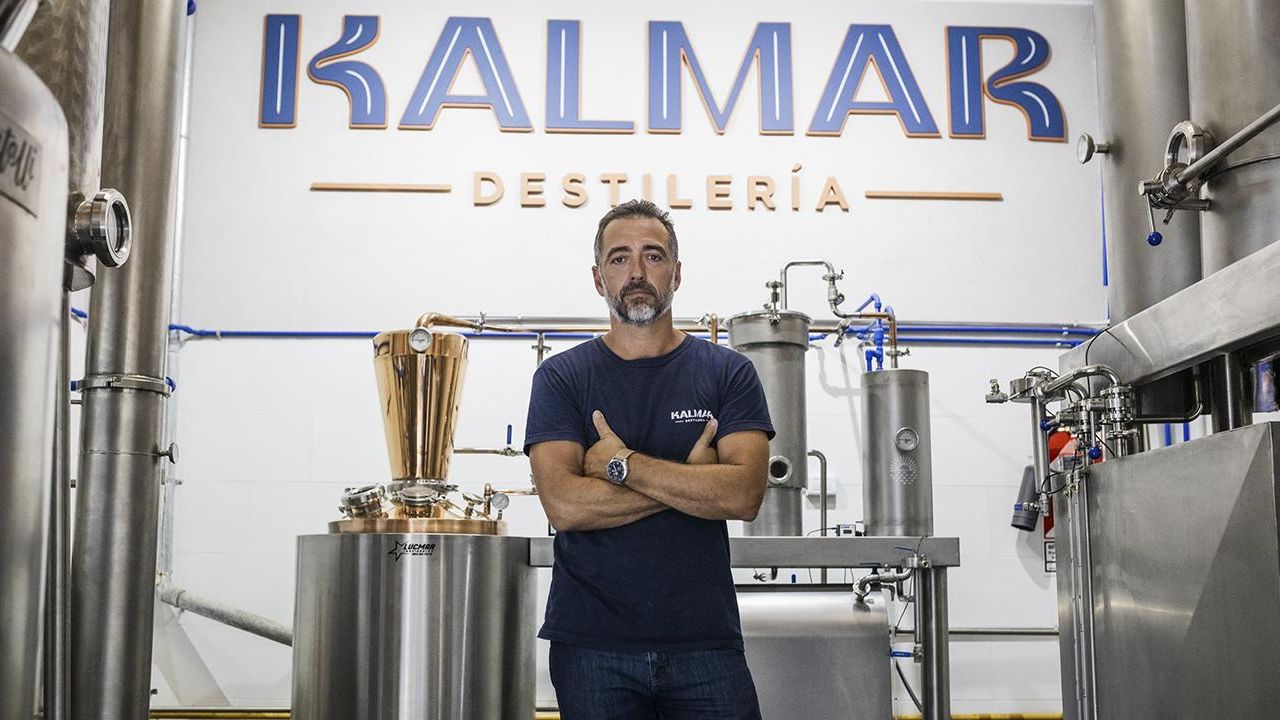 El Maestro Destilador de Kalmar Destileria, ¿Quién es y qué función cumple? | Foto:CEDOC