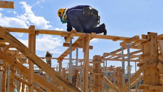 Construcción, el sector de mayor caída en los niveles de empleo