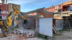 La Municipalidad de Tres de Febrero derribó otra construcción ilegal en Fuerte Apache