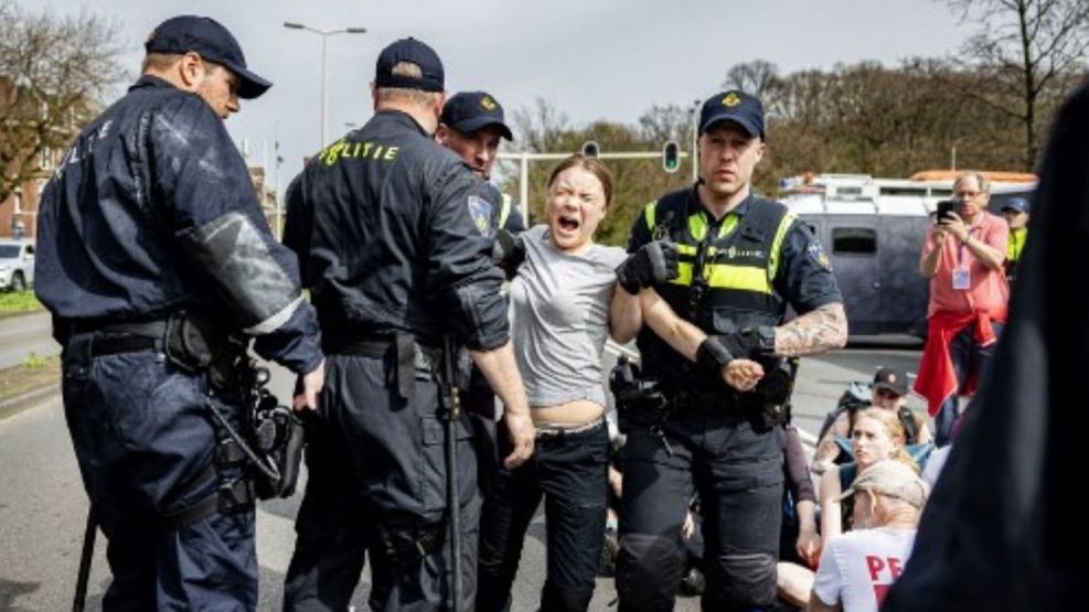 Detuvieron a Greta Thunberg en Países Bajos