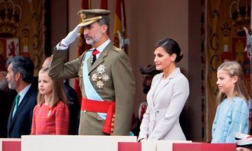 Letizia Ortiz, Felipe VI, Infanta Sofía y Leonor 