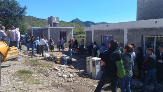 Viviendas Semillas en La Calera: acusaciones cruzadas entre Rambaldi y Rufeil con millones de pesos pagados y sin casas terminadas