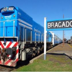 El servicio entre Once-Bragado cuenta con tres trenes semanales. 