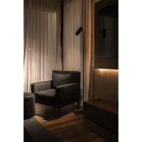 Del Subsuelo a Planta Alta: Elegancia, sofisticación y misterio en Casa Ayres by Veta Estudio