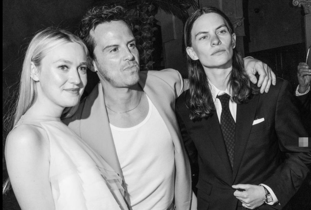 (De izq. a der.) Elenco de 'Ripley': Dakota Fanning, Andrew Scott y Eliot Paulina Sumner.
