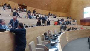 Sesión caliente en la Legislatura de Córdoba