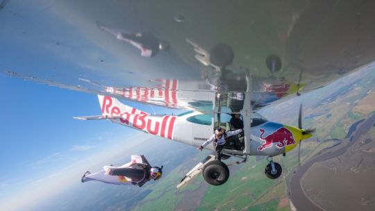 0422_skydiving