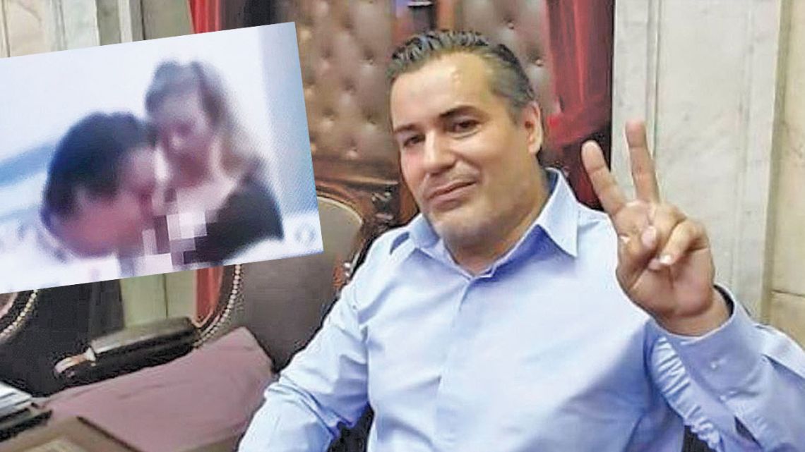 Former national deputy Juan Ameri (Frente de Todos) was suspended from Congress after kissing his partner’s breast during a remote videoconference session with fellow legislators. Hours later, he resigned his post.