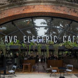 AVG Electric Cafe, un oasis en el Paseo de la Infanta.