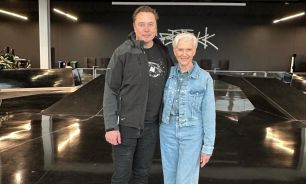Maye, la madre de Elon Musk