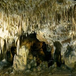 La Cueva Raj es uno de los yacimientos arqueológicos de Polonia.