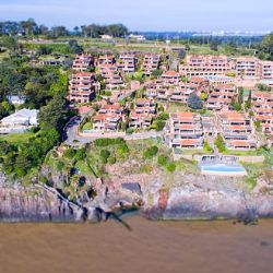 La ONG "No al Proyecto Punta Ballena" se opone a la iniciativa edilicia que se pretende construir en dicho balneario de Maldonado.