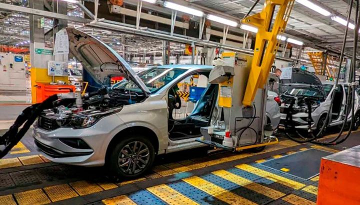 La producción automotriz sigue creciendo