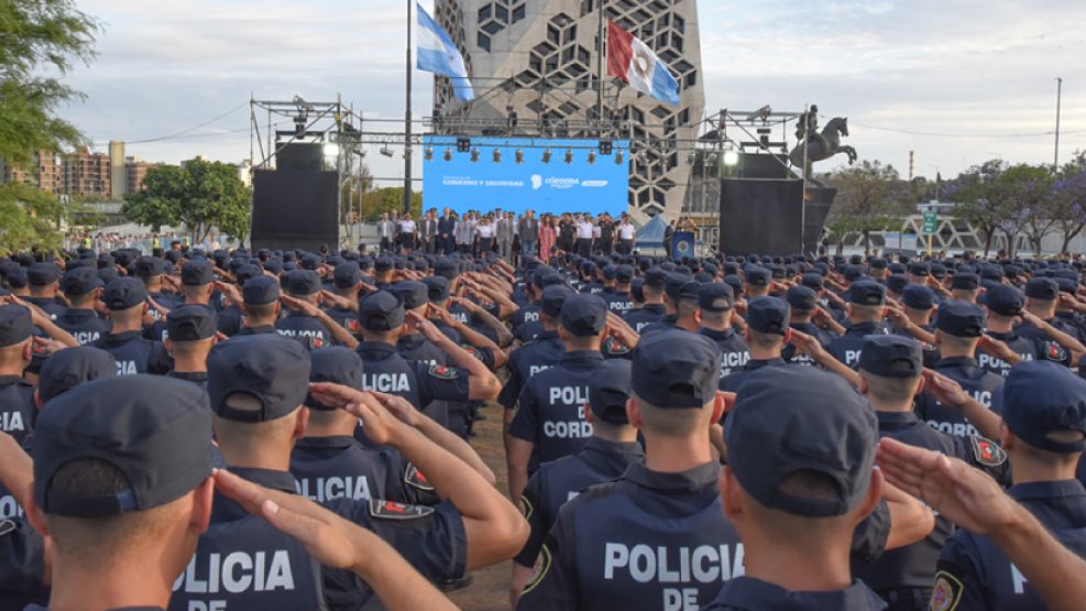 Cadetes de la policía de Córdoba que egresan