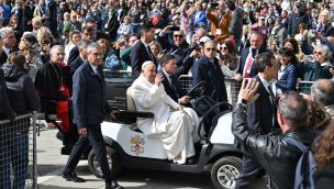 El Papa Francisco visitó Venecia, su primer viaje en 7 meses luego de sus problemas de salud.